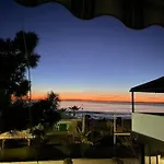 Pandora's Seaview Apartmán *